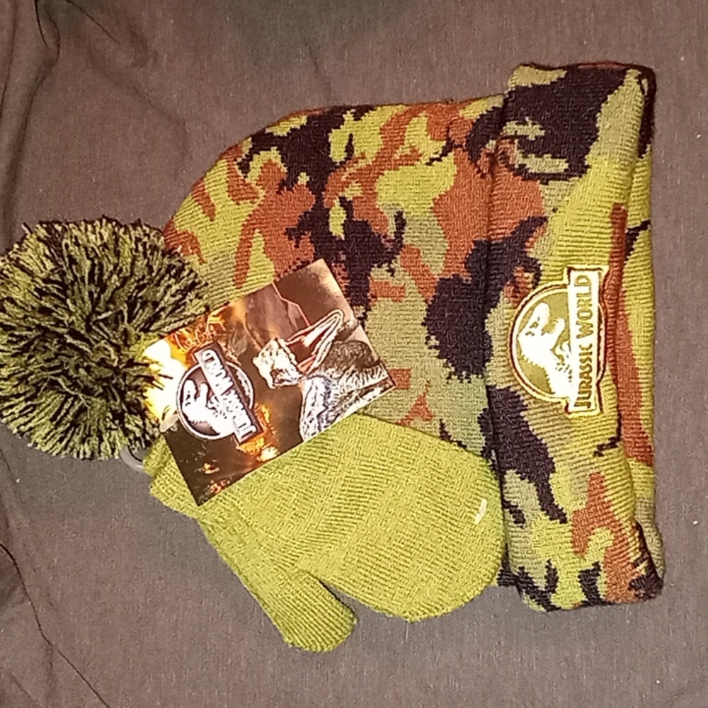 JURASSIC WORLD TODDLER POM HAT & MITTEN SET